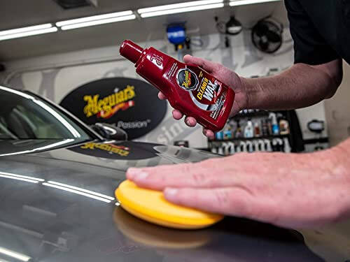 Meguiar's Cleaner Wax - Liquid Car Wax, Cleans, Polishes and Protects Your Vehicle - Easy to Use, Long-lasting Shine - 16 Oz - 10