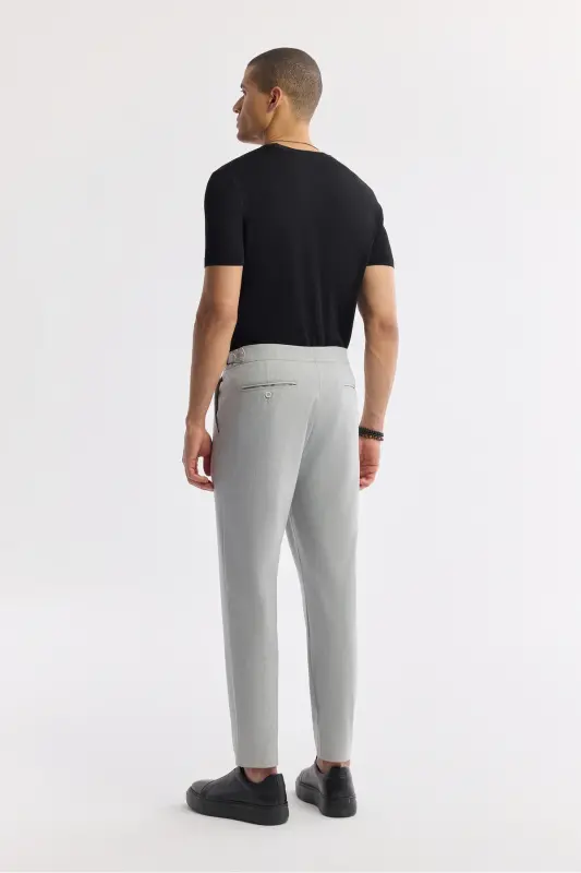 Men Grey Carrot Fit Classic Waist Pleated Epaulette Deta - 4