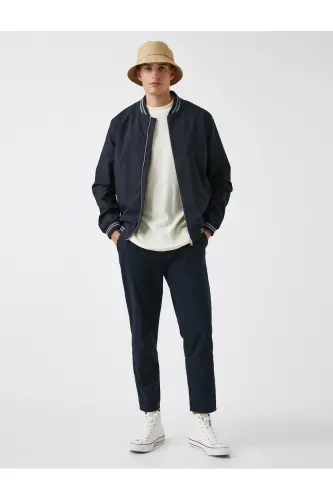 Men Navy Blue Jeans 2KAM42102BW - 2