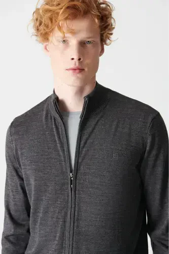 Men's Anthracite Stand Collar Zippered Regular Fit Cardigan E005004 - AVVA (1)