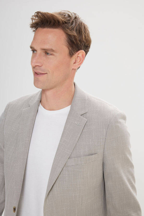 Men's Beige-black Regular Fit Casual Blazer with Mono Collar - 4