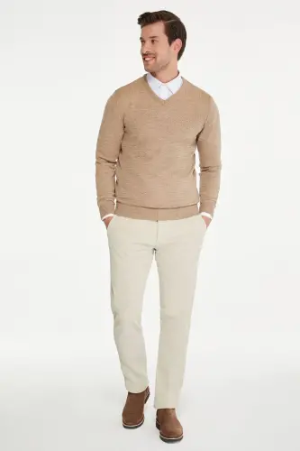 Men's Beige Patterned V-Neck Knit Sweater - HATEMOĞLU (1)
