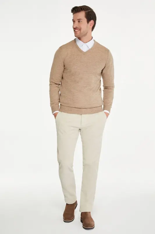 Men's Beige Patterned V-Neck Knit Sweater - 2