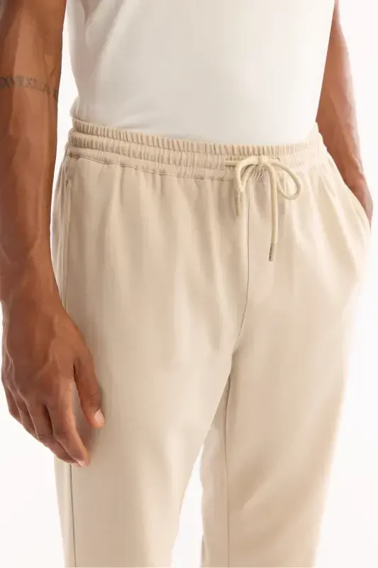 Men's Beige Relaxed Fit Side Pocket Elastic Waist Drawstring Double Hem Jogger Pants E003000-Beige - 4