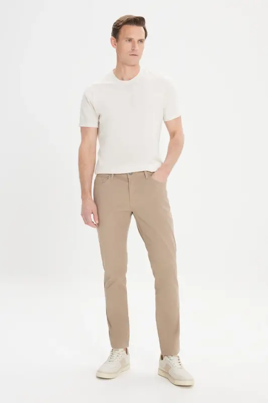 Men's Beige Slim Fit Narrow Cut 5 Pocket Textured Flexible Trousers-Beige - 3