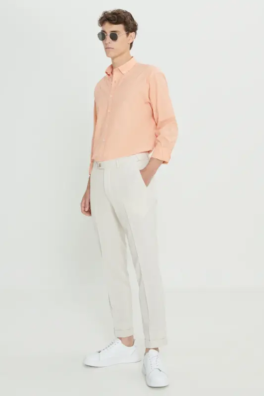 Men's Beige Slim Fit Narrow Cut Wrinkle-Resistant Fabric Waffle Pattern Elastic Waist Trousers - 3