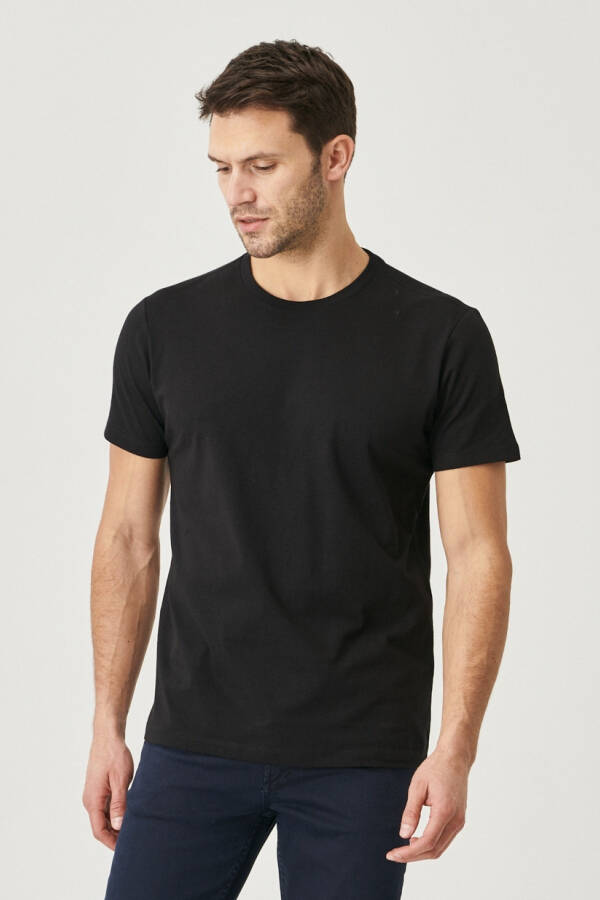 Men's Black 100% Cotton Slim Fit Crew Neck Basic T-Shirt - 29