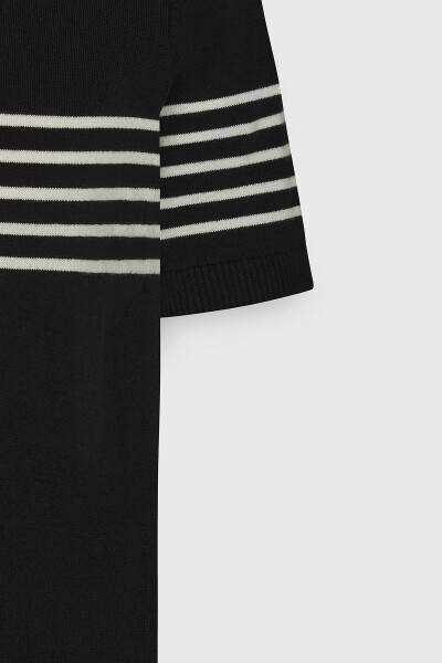 Men's Black and White Standard Fit Regular Fit 100% Cotton Striped Crew Neck Knitted T-Shirt - 8