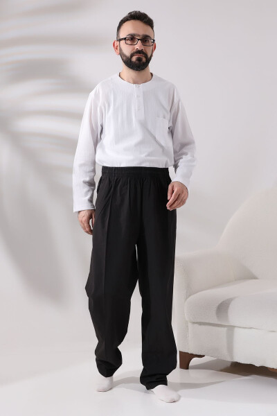 Men's Black Cargo Pants with Side Pockets, Elastic Waistband, and Relaxed Fit - 2