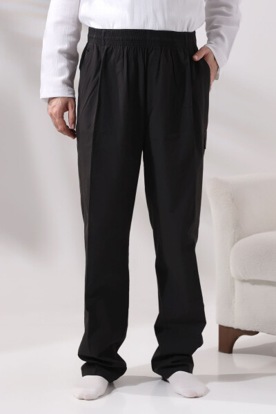 Men's Black Cargo Pants with Side Pockets, Elastic Waistband, and Relaxed Fit - 3