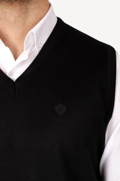 Men's Black Classic Wool V-Neck Knit Sweater - 3