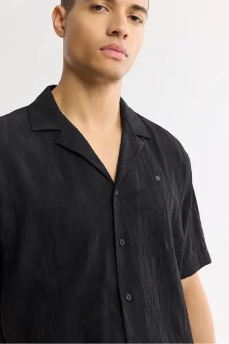 Men's Black Comfort Fit Camp Collar Jacquard Short Sleeve - AVVA (1)