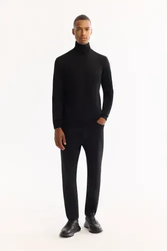 Men's Black Knit Sweater - 6