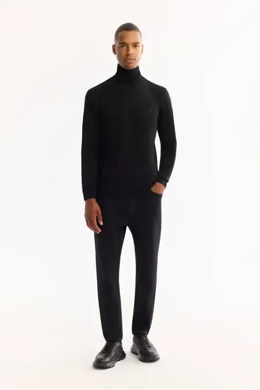 Men's Black Knit Sweater - 6