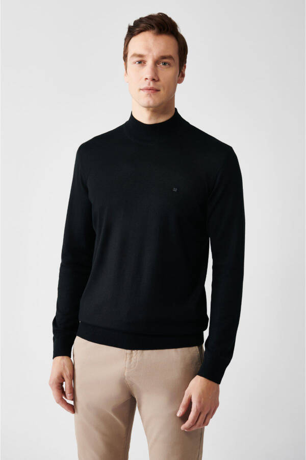 Men's Black Knit Sweater - 6