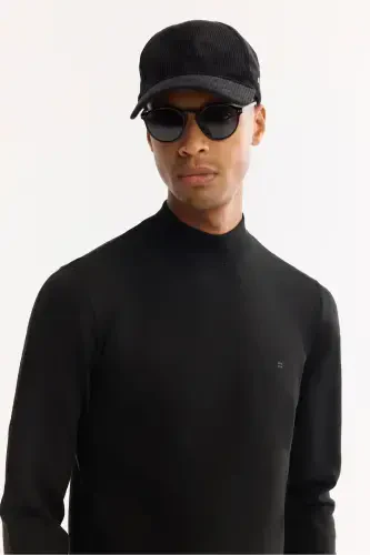 Men's Black Knit Sweater - AVVA (1)