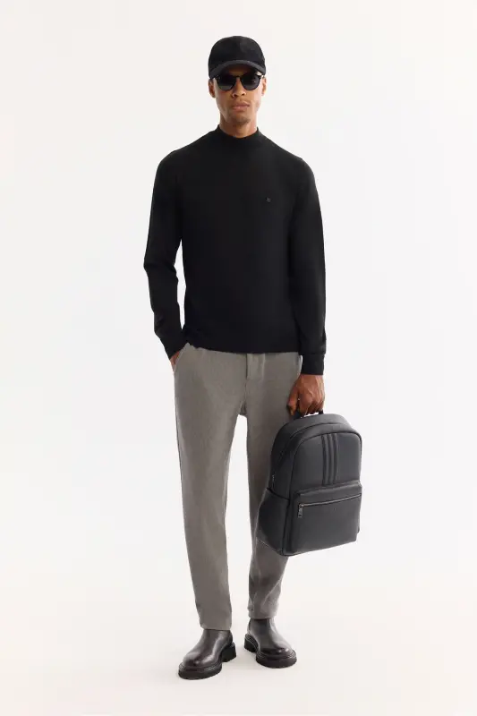 Men's Black Knit Sweater - 6