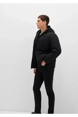 Men's Black M0110352-900 Puffer Jacket - 3