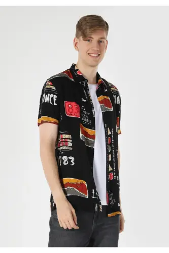 Men's black, short-sleeved, printed, regular fit shirt. - 1