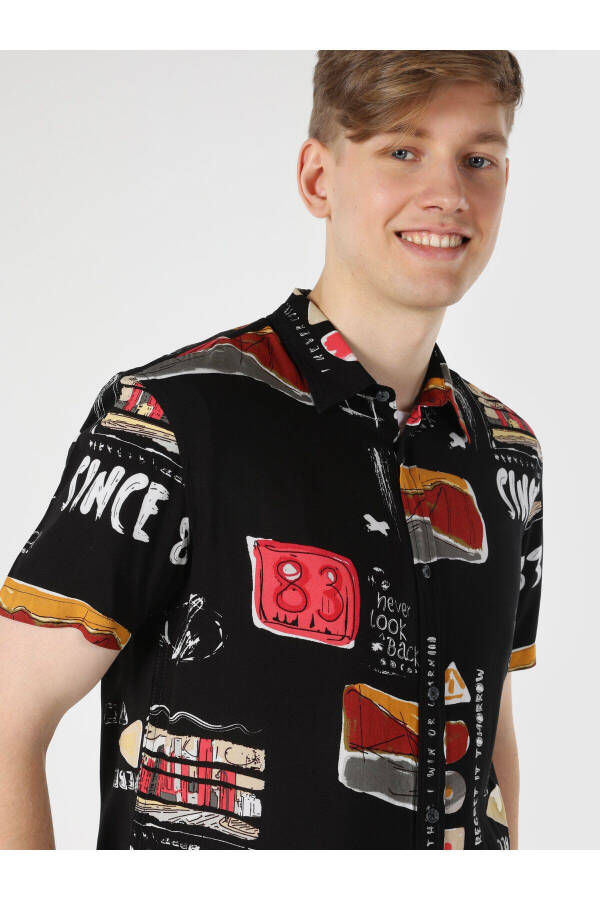 Men's black, short-sleeved, printed, regular fit shirt. - 5