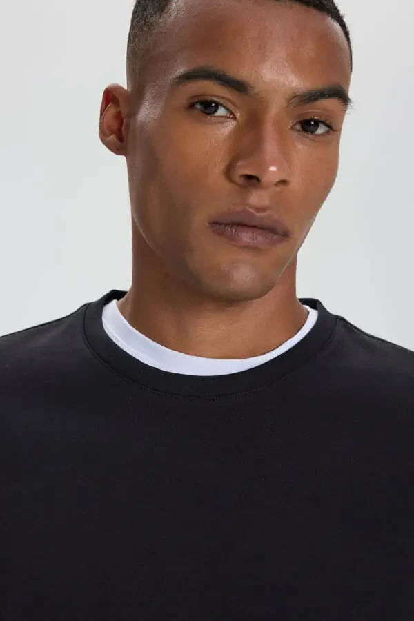 Men's Black Slim Fit Skinny Crew Neck Long Sleeve - 4