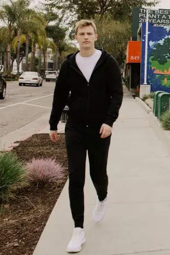 Men's Black Standard Fit Regular Cut 2-Thread Pocket Comfortable Recycled Cotton Jogger Sweatpants - 4