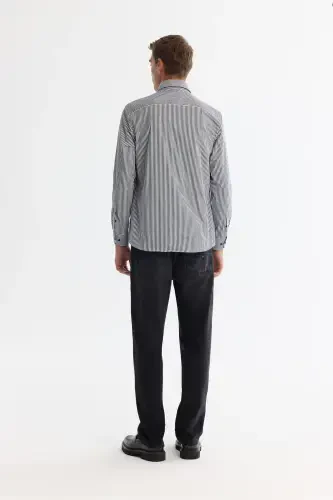 Men's Black Under Buttoned British Collar Easy Iron - 4