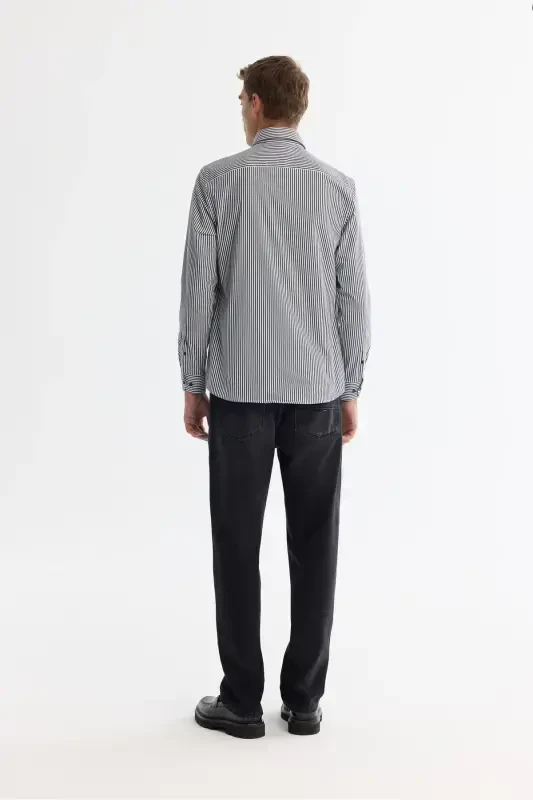 Men's Black Under Buttoned British Collar Easy Iron - 4