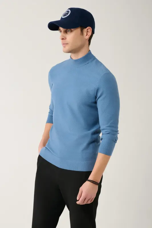 Men's Blue Knit Sweater - AVVA