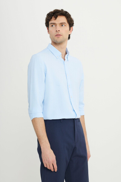 Men's Blue Slim Fit Narrow Cut Buttoned Collar Textured 