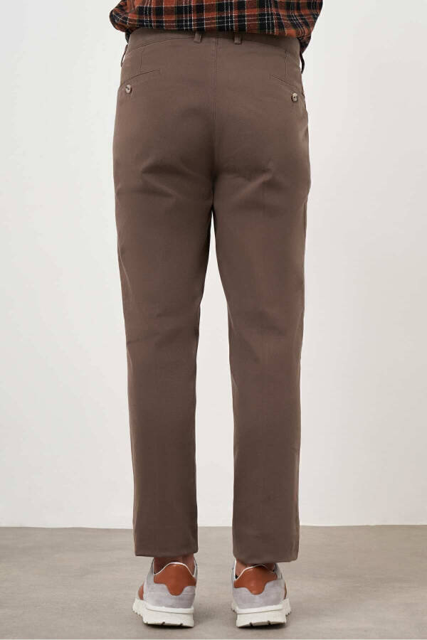 Men's Brown Cotton Side Pocket Dynamic Fit Chino Pants - 14