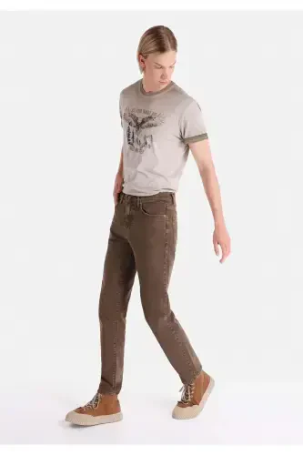 Men's brown straight leg, mid rise, regular fit trousers. - 3