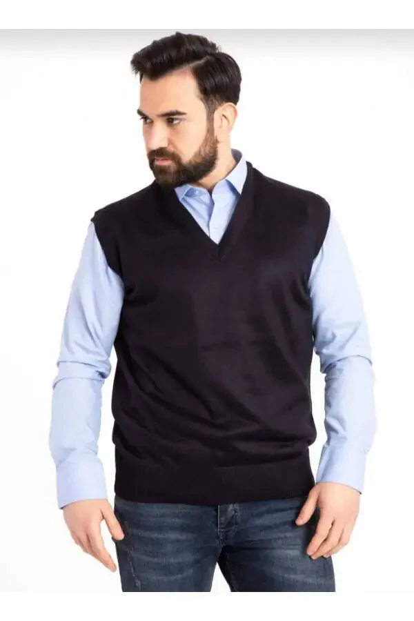 Men's Checked V-Neck Thin Knit Sweater - 1