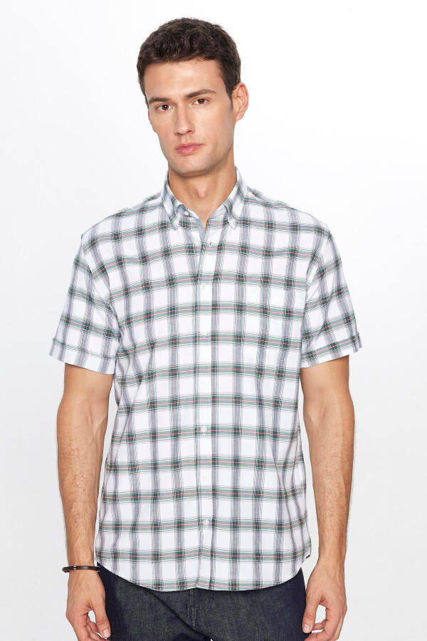 Men's Classic Fit Regular Fit Short Sleeve Cotton Single Pocket Plaid Button Down Collar Shirt - 8