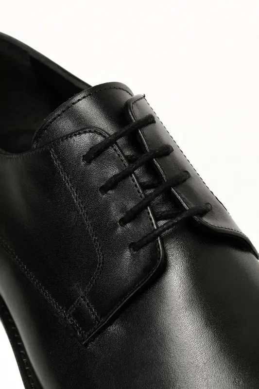 Men's Classic Shoes - 6