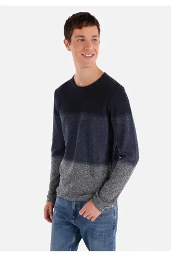 Men's crew neck, navy blue sweater. - 1