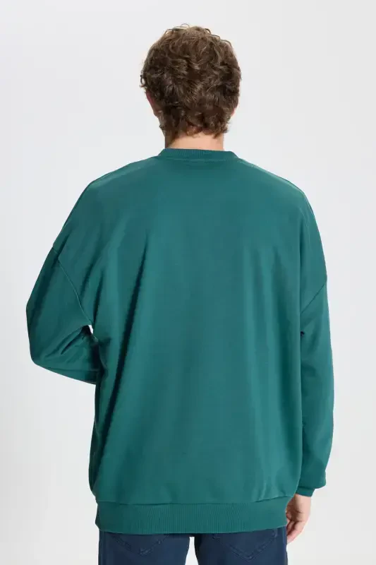Men's Dark Green Oversized Loose Fit 3 Thread Crew Neck Cotton Sweatshirt-Dark Green - 5