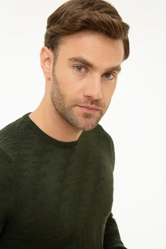 Men's Dark Green Slim Fit Crew Neck Knit Sweater G021GL0TK.000.867143-Dark Green - PIERRE CARDIN