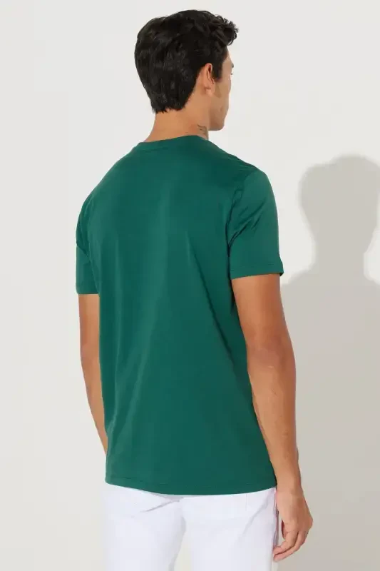 Men's Dark Green Slim Fit Narrow Cut 100% Cotton Crew Neck Basic T-Shirt - Dark Green - 8