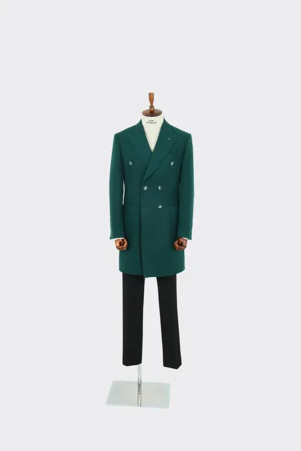 Men's double-breasted coat with wide lapels, modern cut. - 3