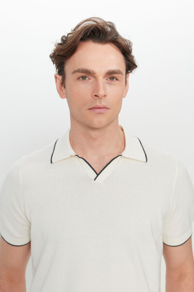 Men's Ecru 100% Cotton Standard Fit Regular Cut Polo Neck Knitted T-Shirt - 4