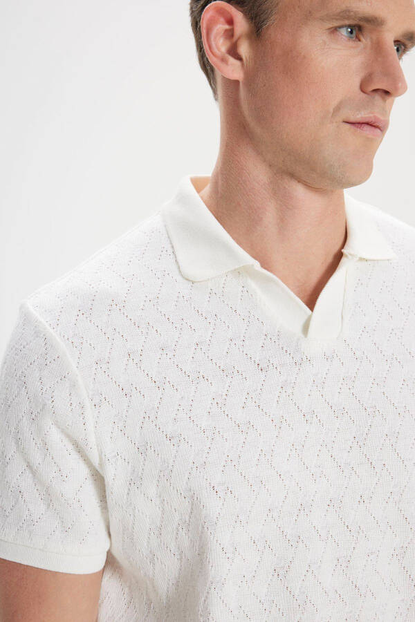 Men's Ecru Comfort Fit Relaxed Fit Cotton Diamond Pattern Polo Shirt - 3