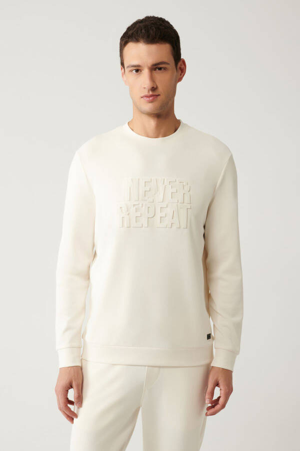 Men's Ecru Crew Neck Sweatshirt - 9