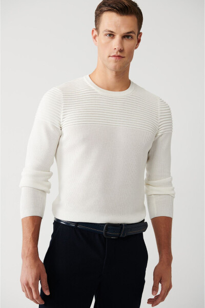 Men's Ecru Knit Sweater - 7