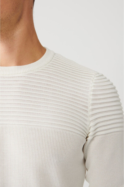 Men's Ecru Knit Sweater - 2