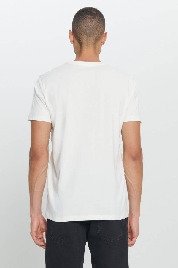 Men's Ecru Standard Fit Regular Cut 100% Cotton Soft Touch Printed Crew Neck T-shirt - 5