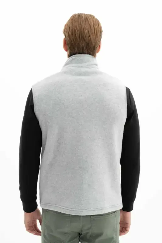 Men's Gray Winter Zipper Pocket Full Zipper Short Sleeve Regular Fit Vest K26424674201-Gray - 6