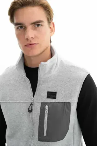 Men's Gray Winter Zipper Pocket Full Zipper Short Sleeve Regular Fit Vest K26424674201-Gray - 8