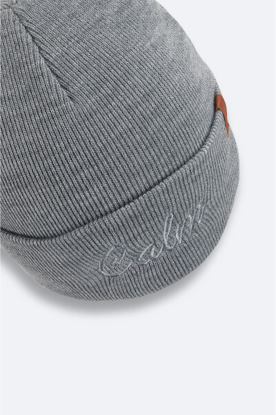 Men's Grey Embroidered Edge Beanie A32y9205 - 3