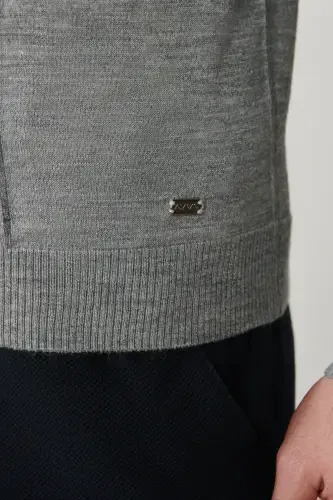 Men's Grey Knit Sweater - 3